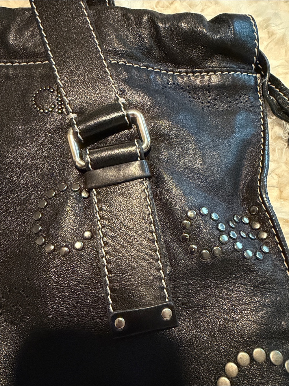 Chloe Patsy Studded Leather Drawstring Sack Shoulder Bag - Picture 3 of 14